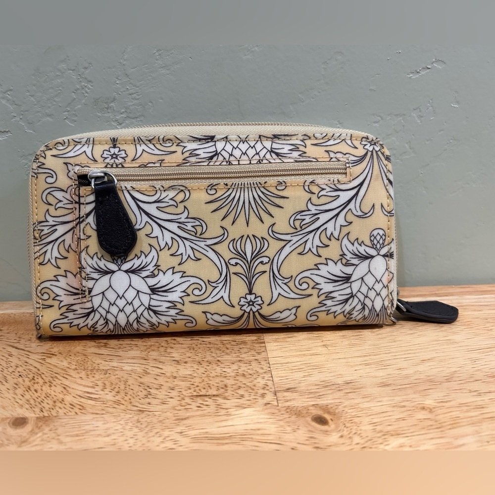 eMILIE SLOAN seattle pastel yellow wristlet. White Lotus Flower Pattern. NEW! - Picture 7 of 11